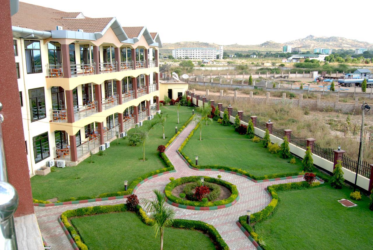 Morena Hotel Dodoma Esterno foto
